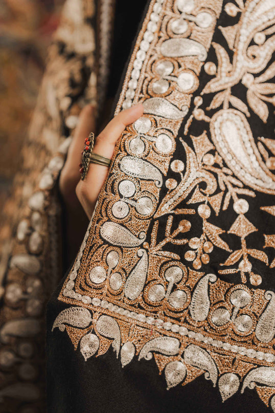 Kashmiri Tilla Embroidery Shawl - Black | Pashmina - Kashmir Jama