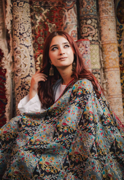 Kashmiri Kalamkari Shawl - Black Hamdan | Zari Outline - Kashmir Jama