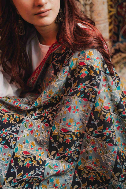 Kashmiri Kalamkari Shawl - Black Hamdan | Zari Outline - Kashmir Jama