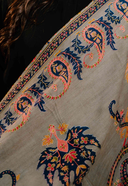 Kashmiri Kalamkari Sozni Shawl - Natural Grey | Paisley - Kashmir Jama