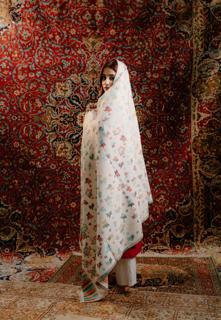 Kashmiri Kani Shawl - White | Chinar - Kashmir Jama