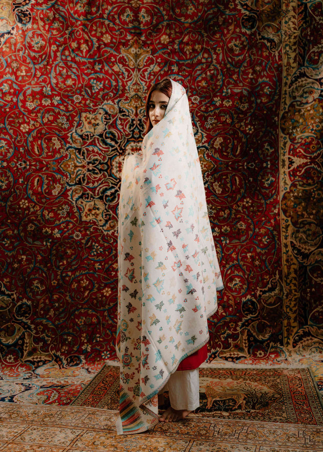 Kashmiri Kani Shawl - White | Chinar - Kashmir Jama