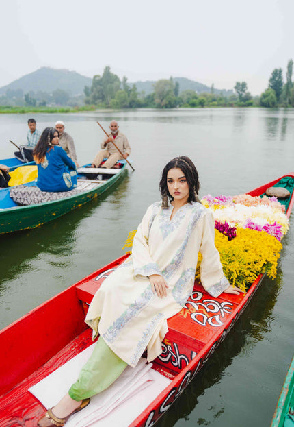 Kashmiri Aari Work Phiran - Off White - Kashmir Jama