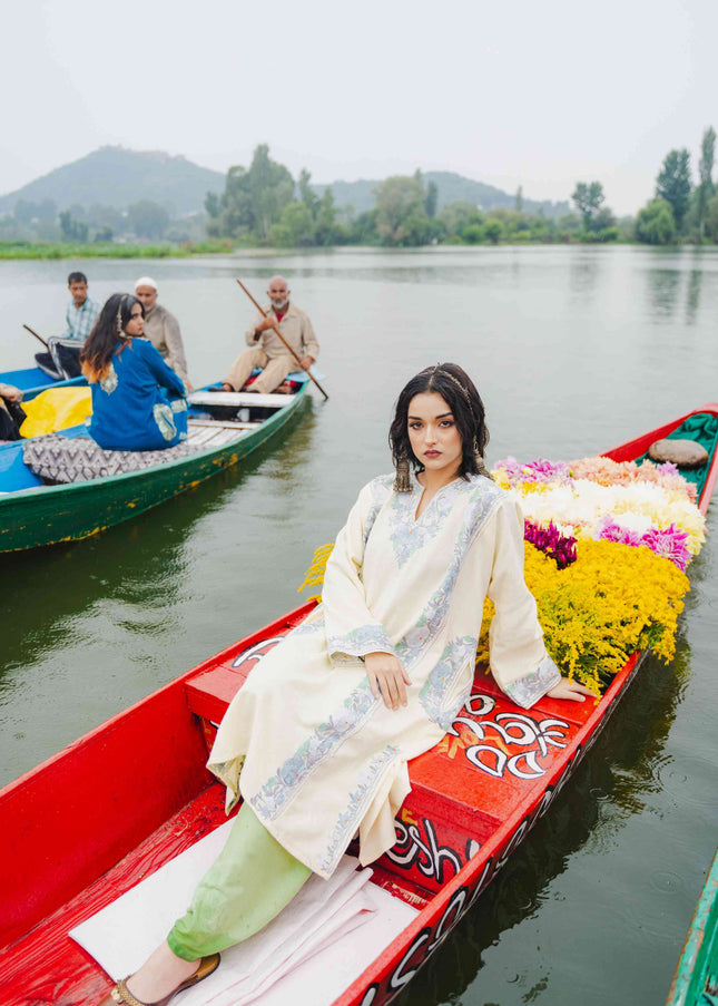 Kashmiri Aari Work Phiran - Off White - Kashmir Jama