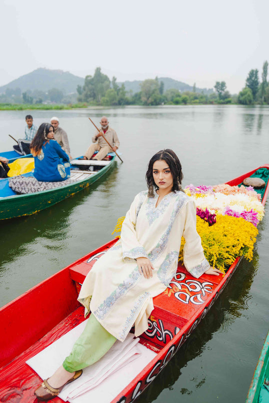 Kashmiri Aari Work Phiran - Off White - Kashmir Jama