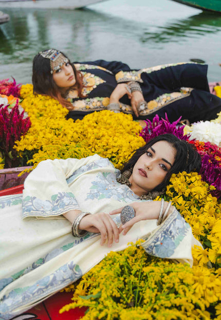 Kashmiri Aari Work Phiran - Off White - Kashmir Jama