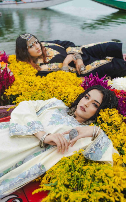 Kashmiri Aari Work Phiran - Off White - Kashmir Jama