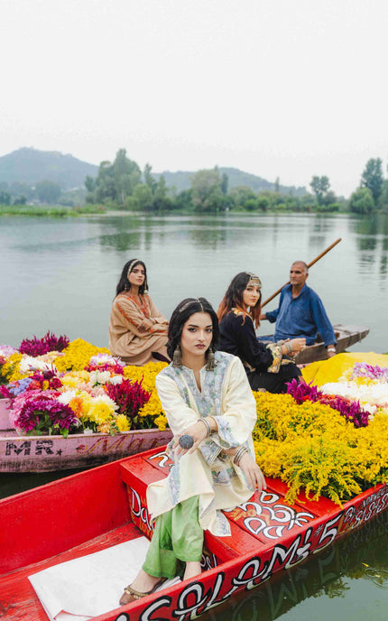 Kashmiri Aari Work Phiran - Off White - Kashmir Jama