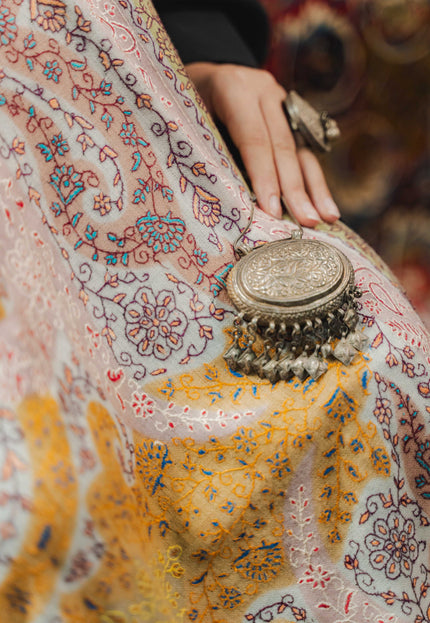 Kashmiri Kalamkari Sozni Work Shawl - White | Handmade - Kashmir Jama