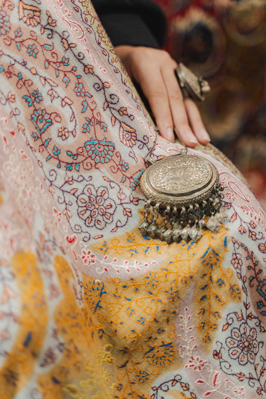 Kashmiri Kalamkari Sozni Work Shawl - White | Handmade - Kashmir Jama